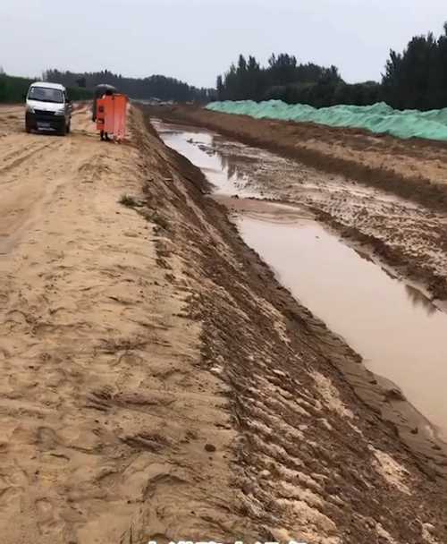 保定清苑县河道降水